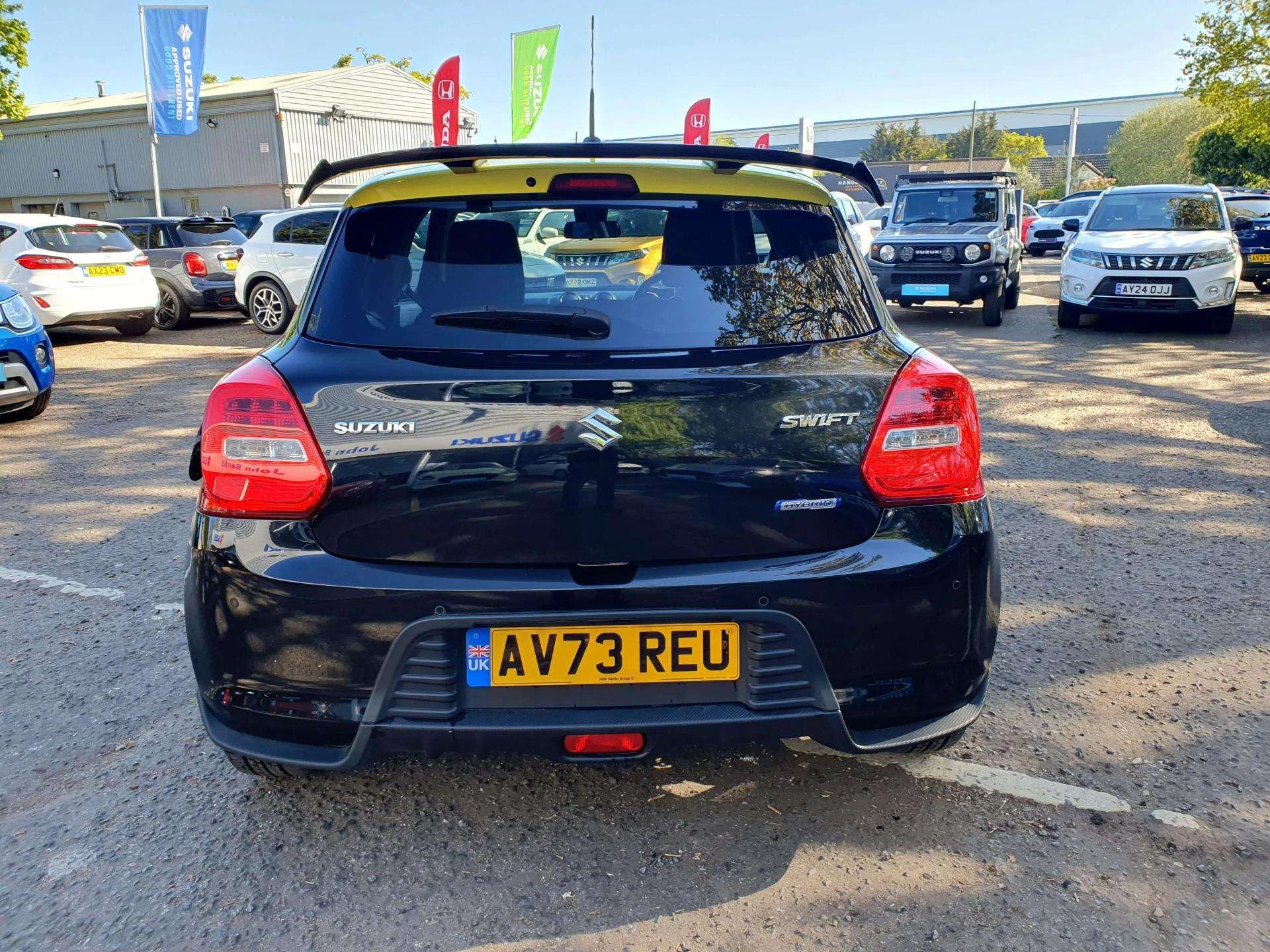 Vehicle image 5