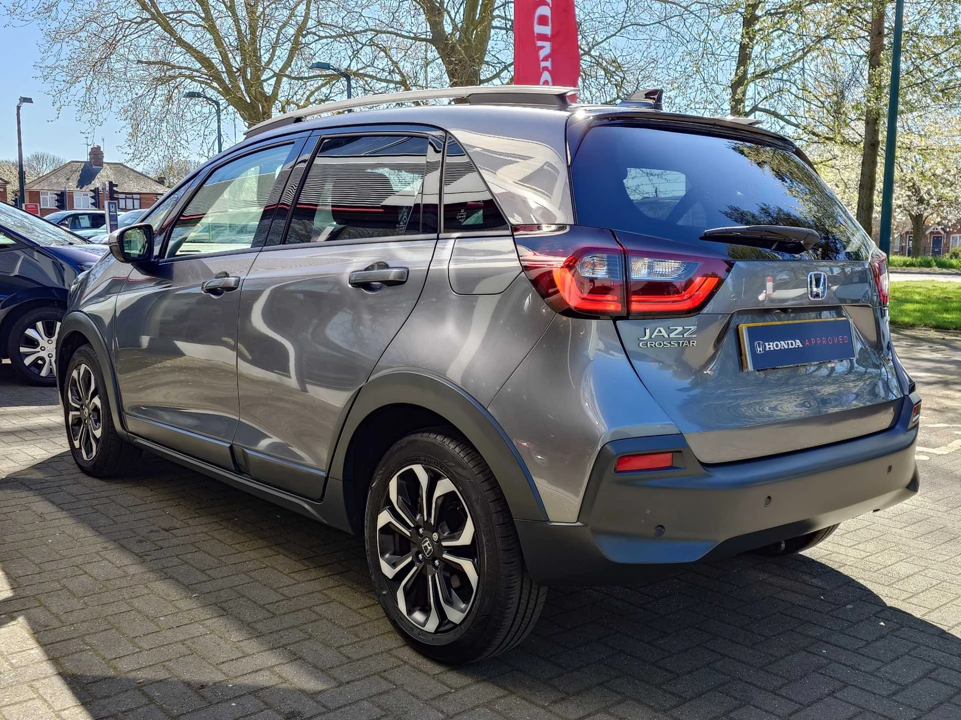 Vehicle image 3