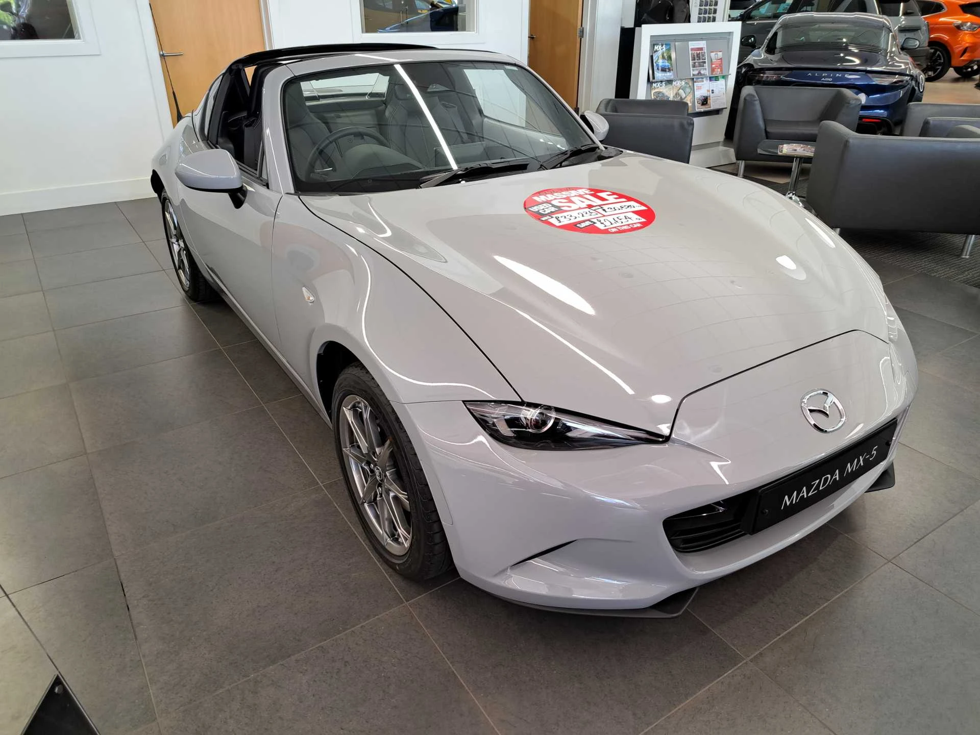 Vehicle image 6