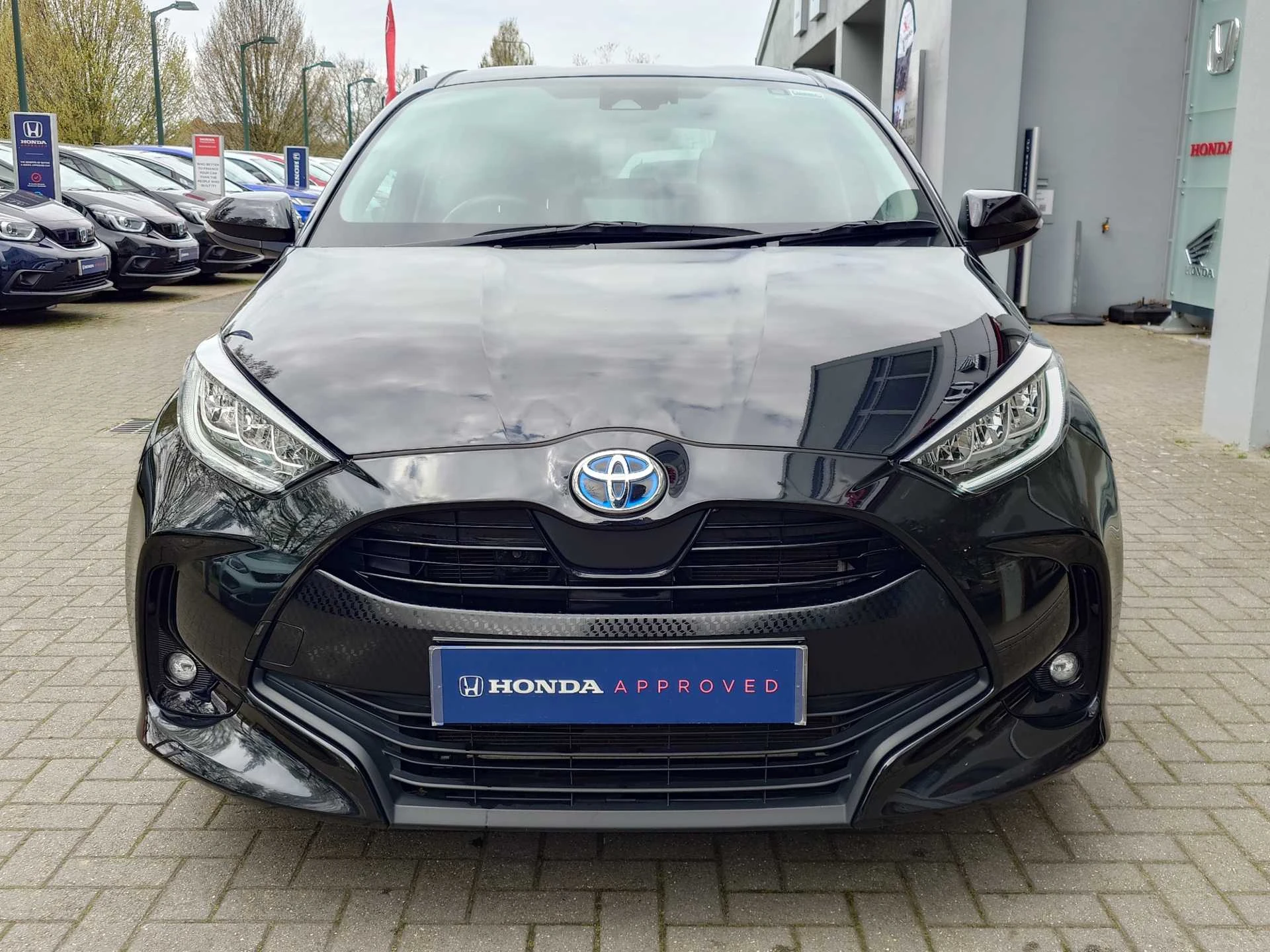 Vehicle image 6