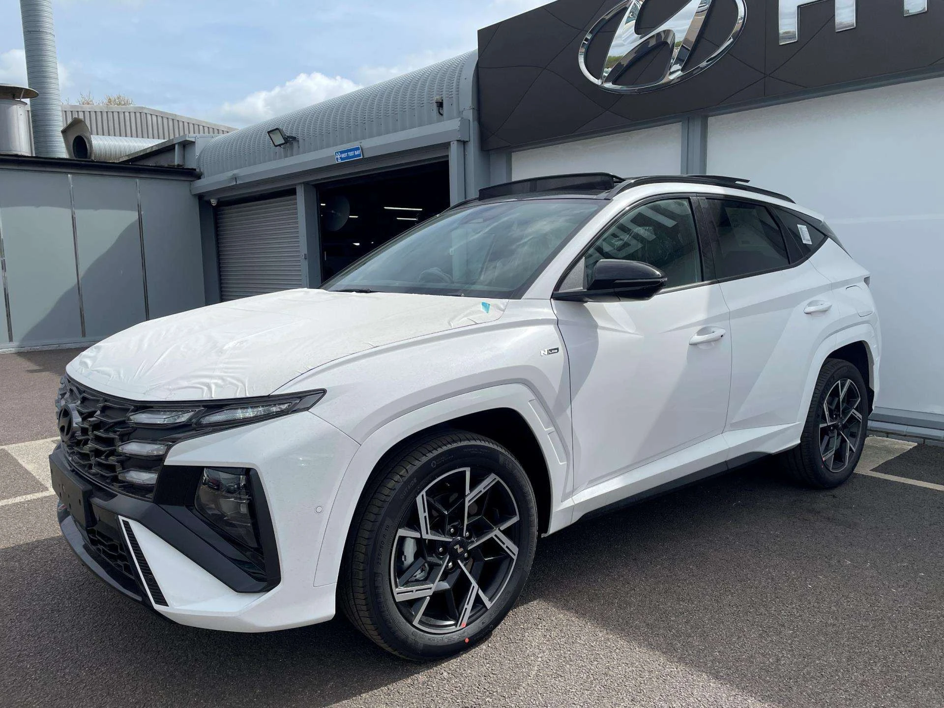 Vehicle image 6