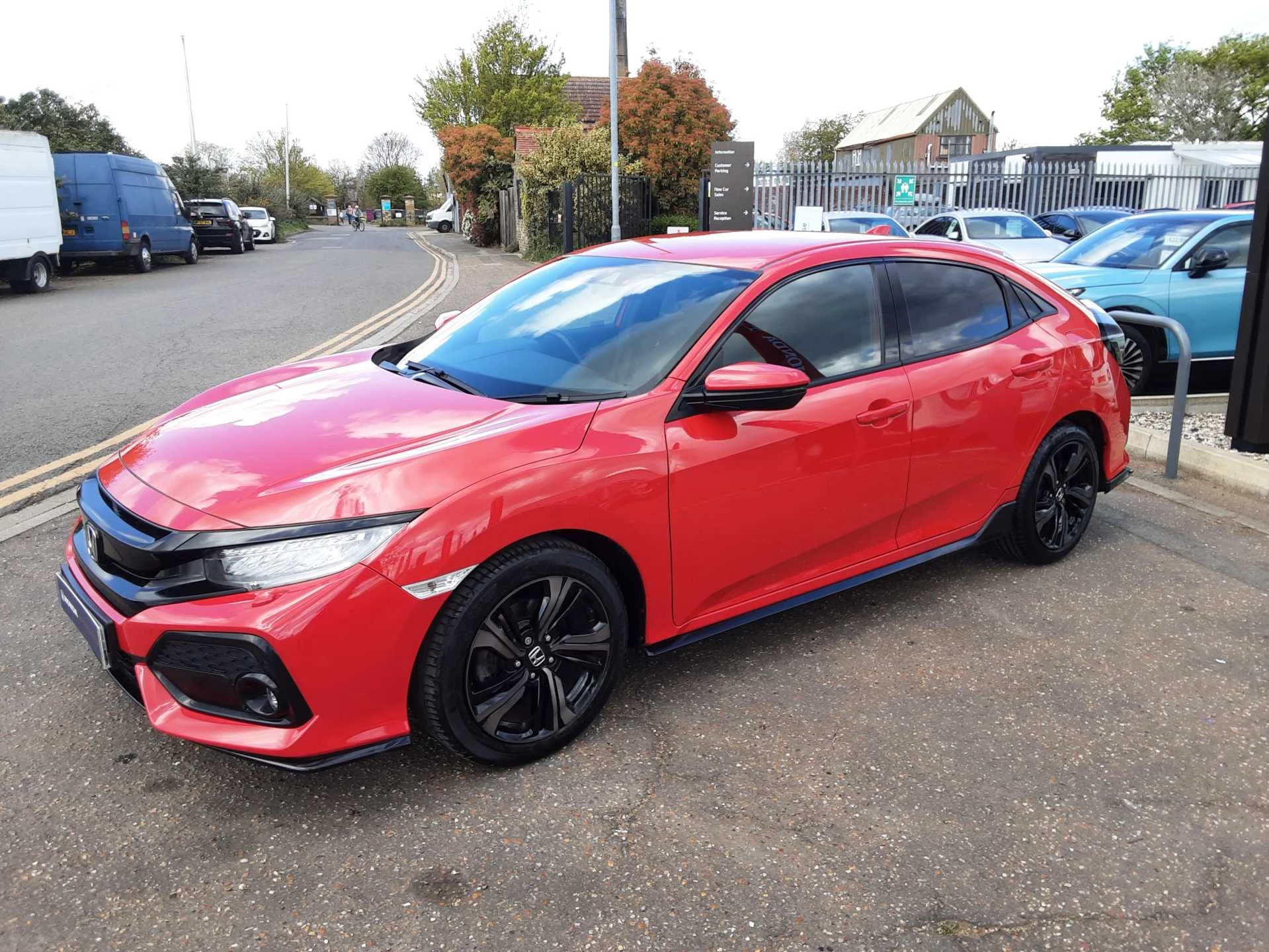 Vehicle image 5