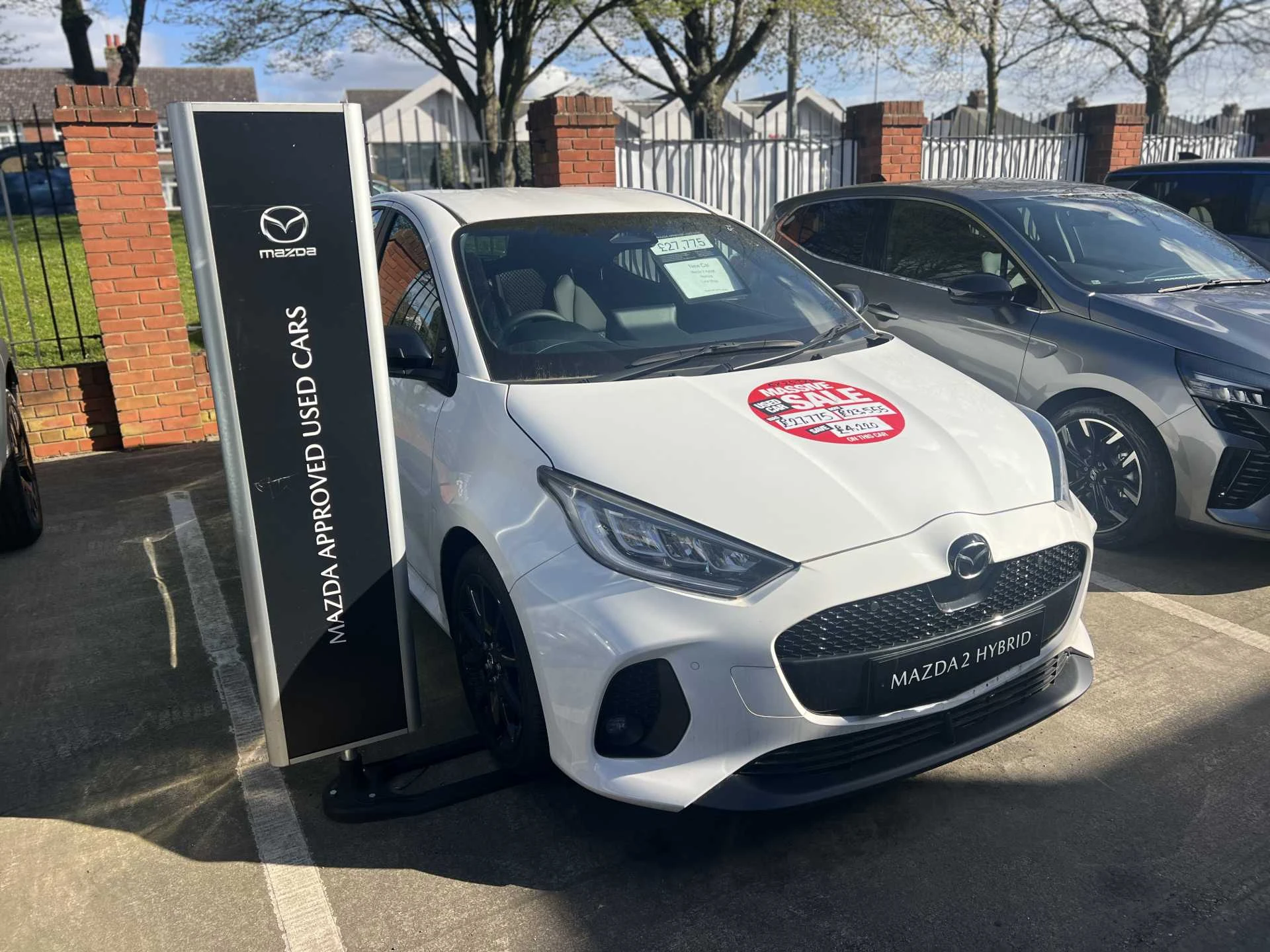 Vehicle image 6