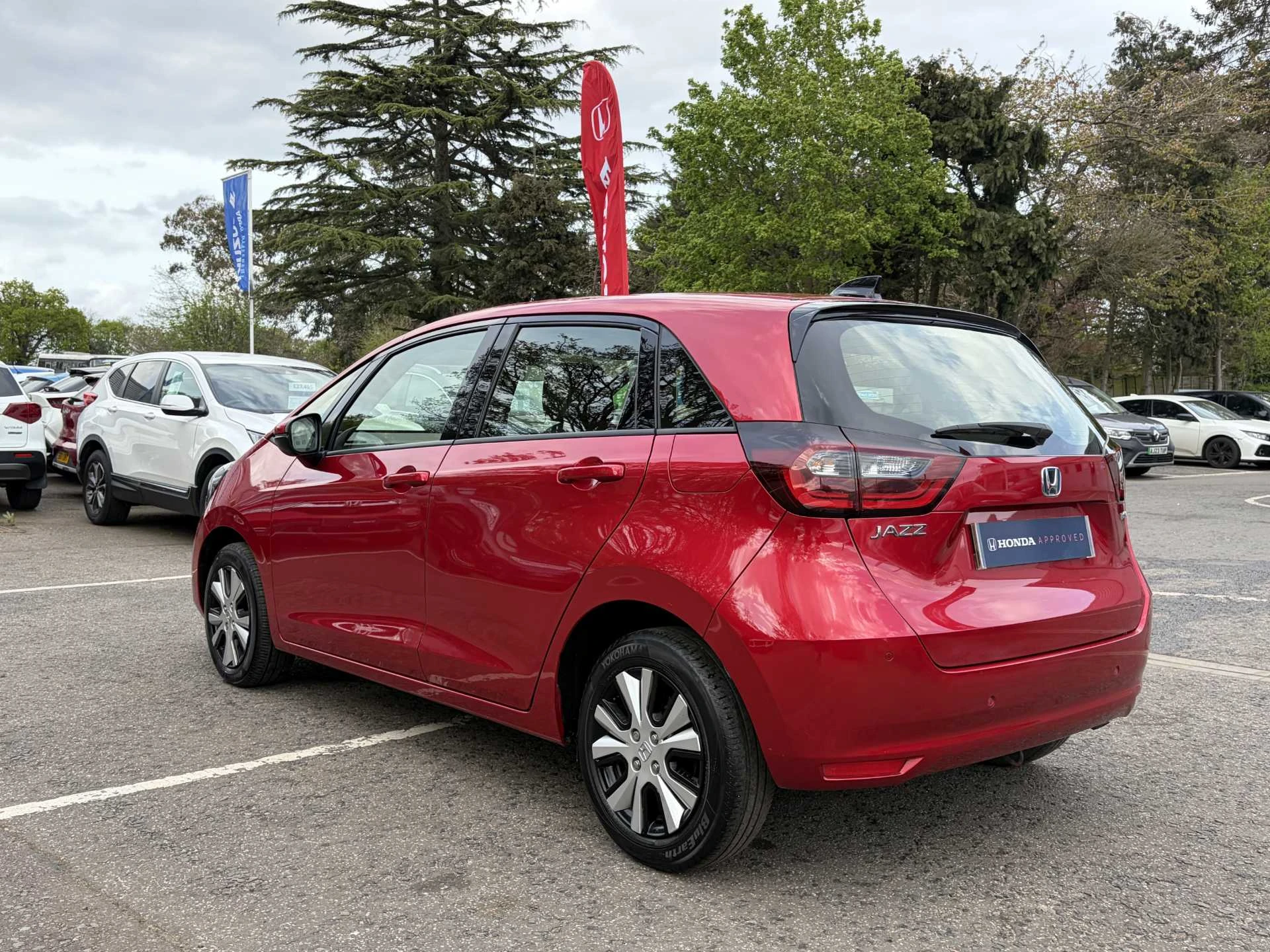 Vehicle image 3