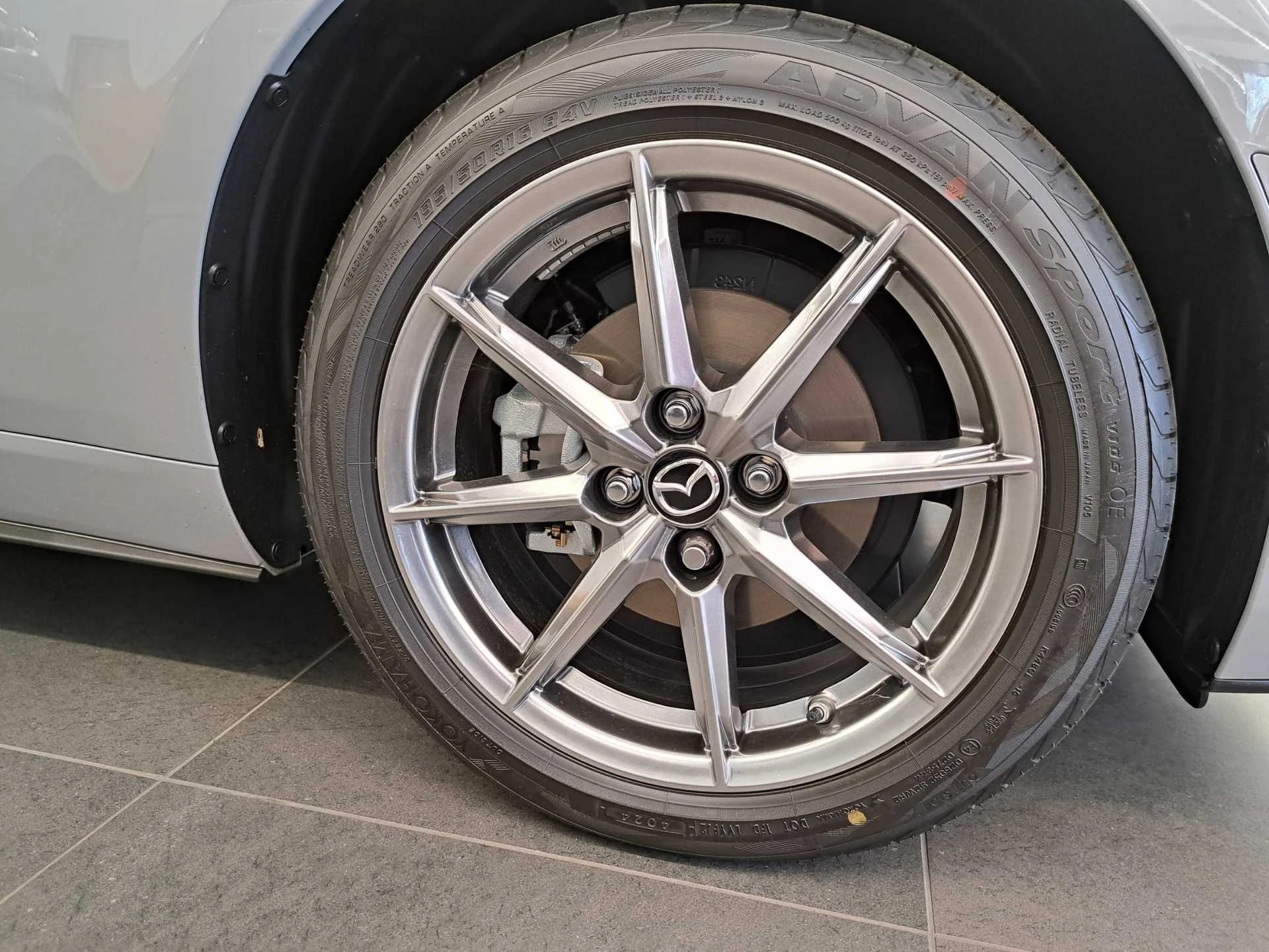 Vehicle image 7