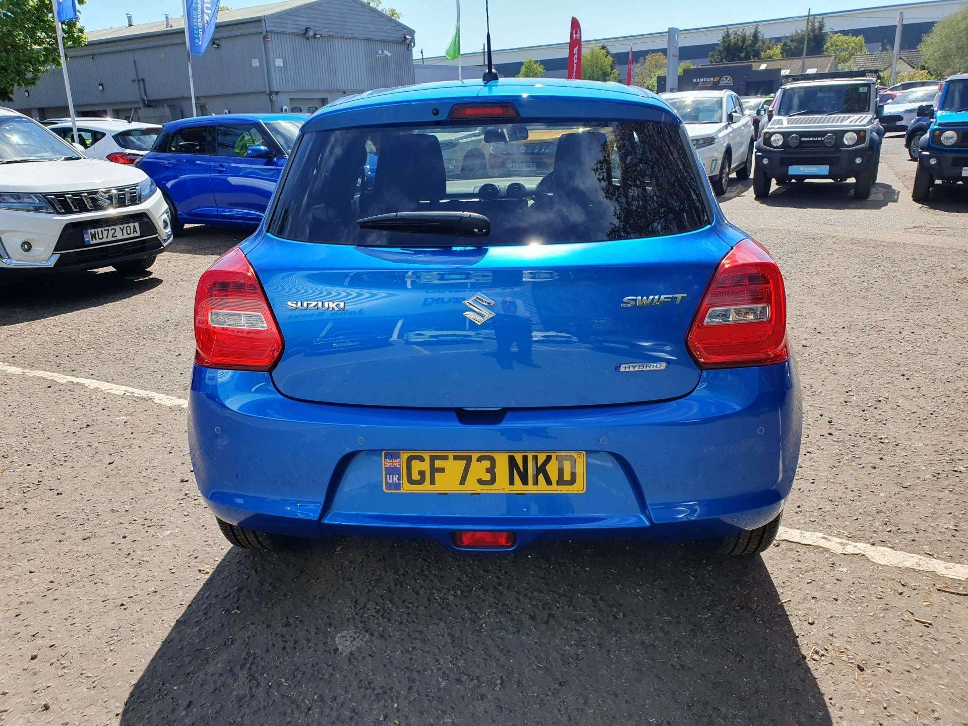 Vehicle image 6