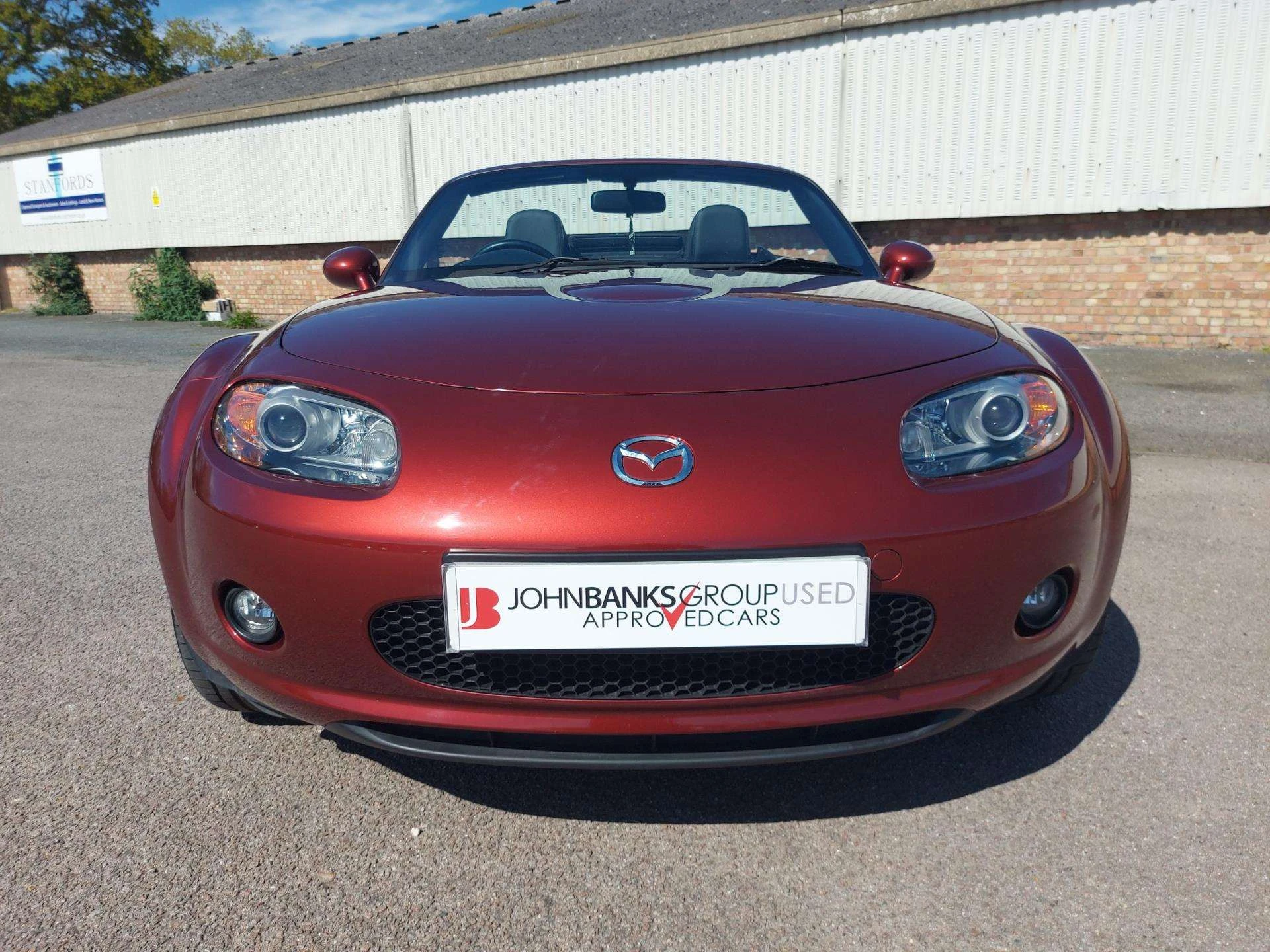 Vehicle image 7