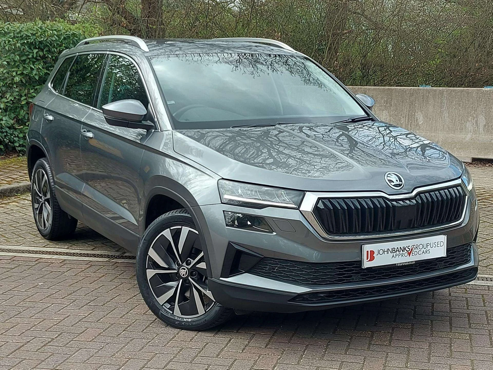 Vehicle image 4