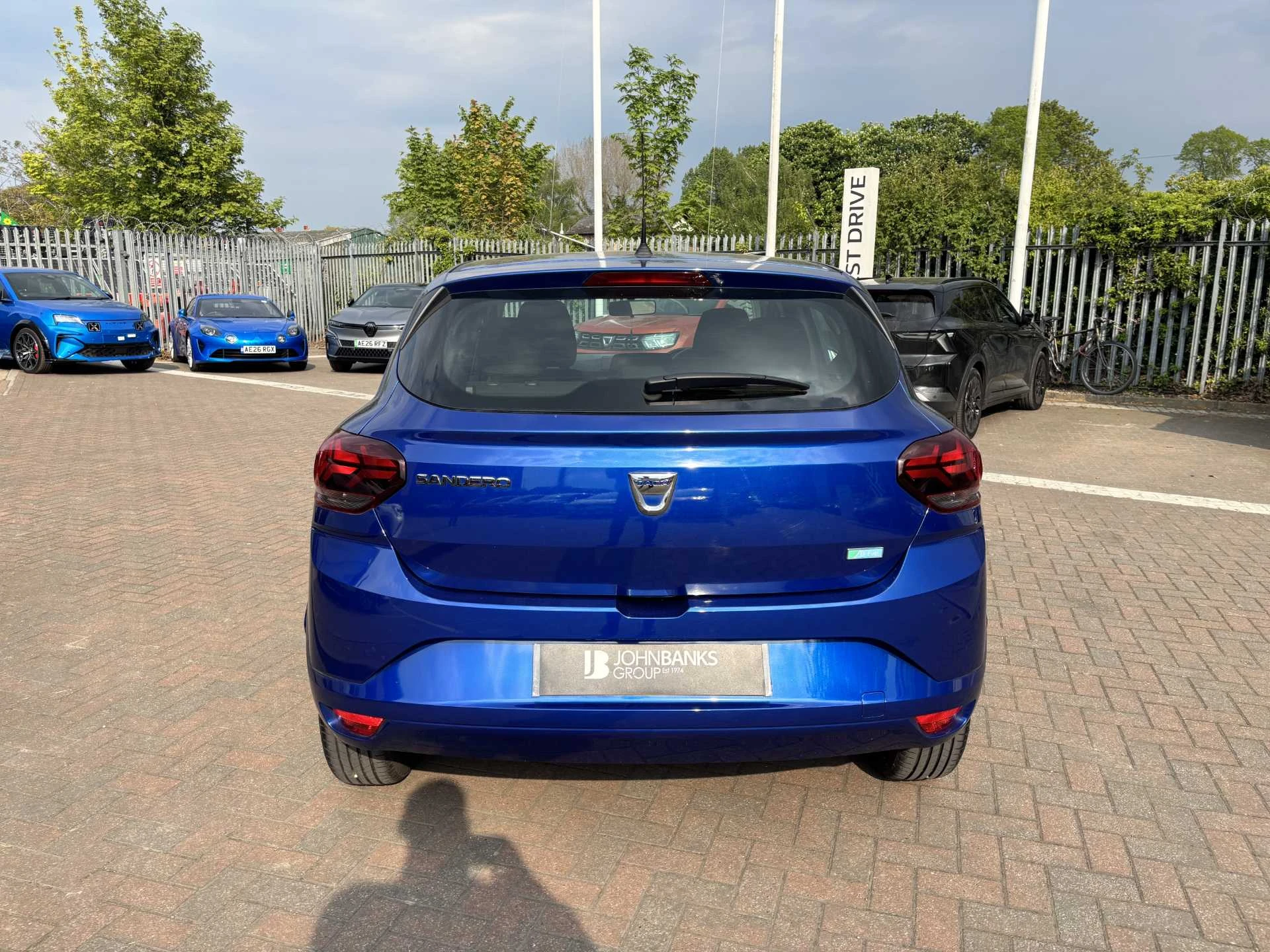 Vehicle image 3