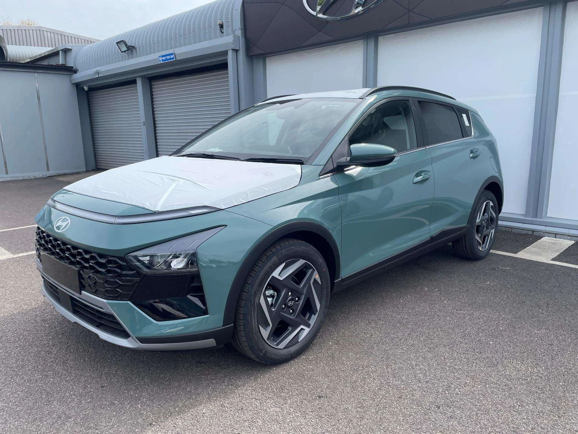 Vehicle image 5