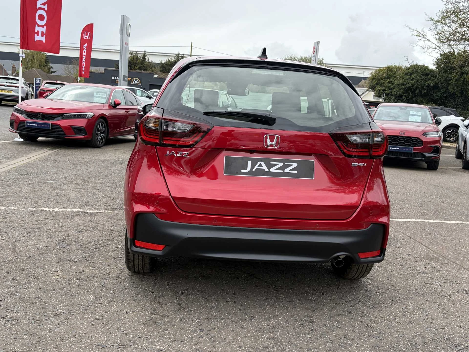 Vehicle image 7