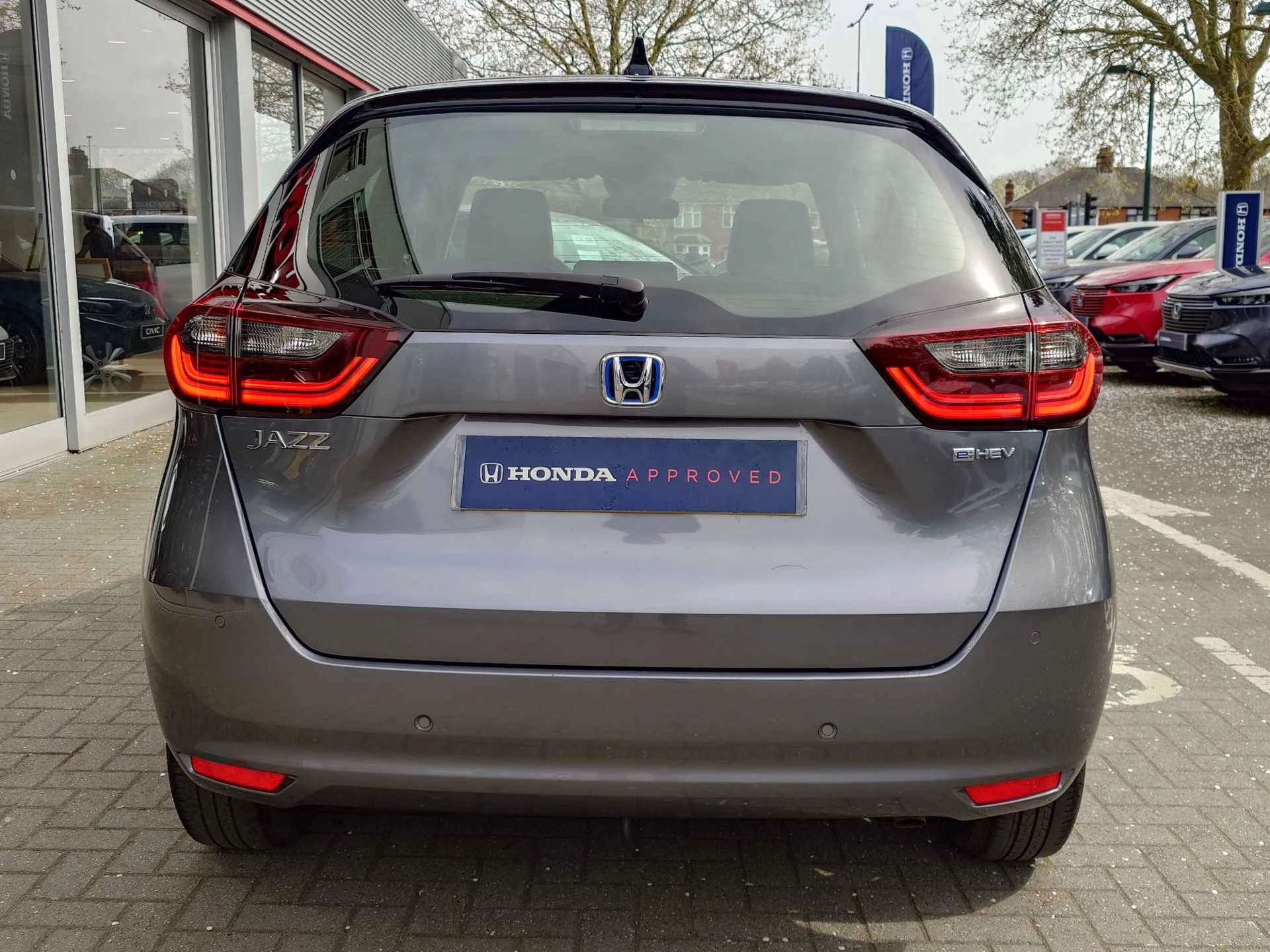 Vehicle image 7