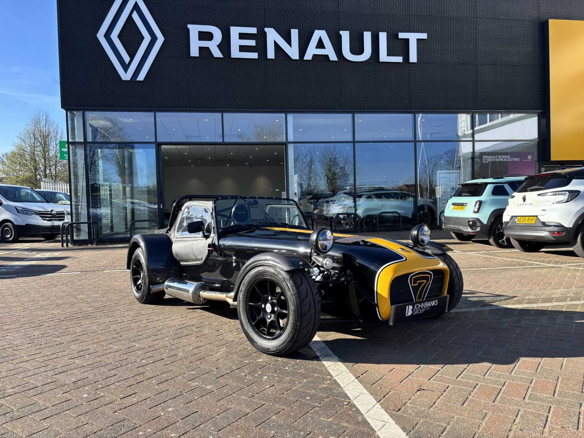 Vehicle image 1