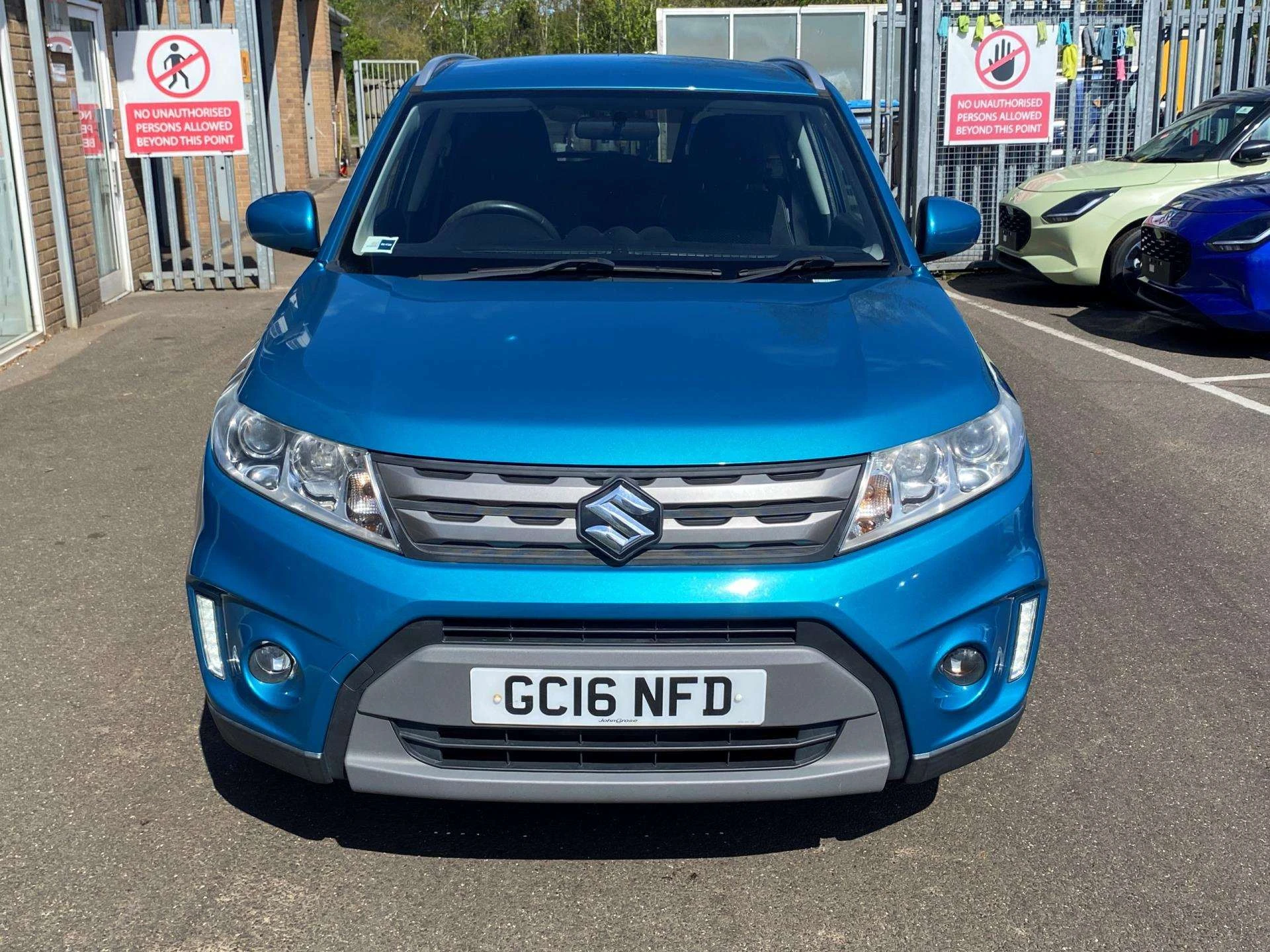 Vehicle image 4