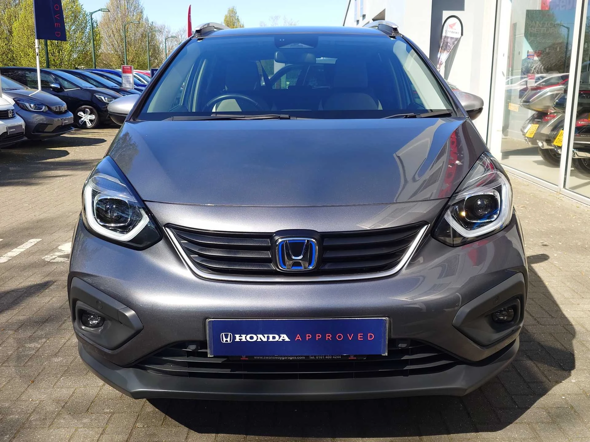 Vehicle image 6
