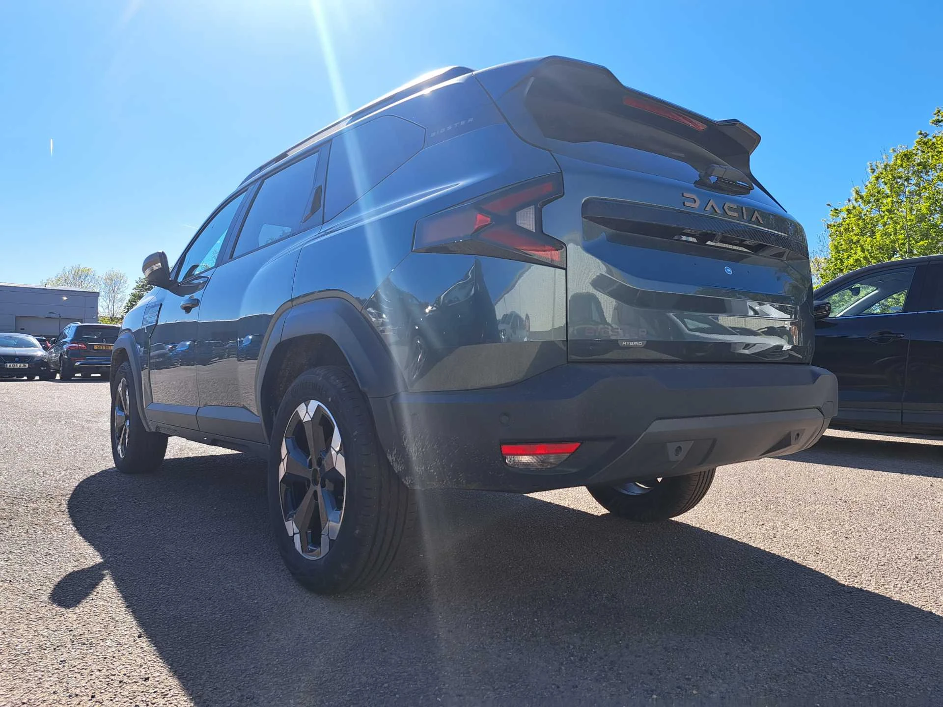 Vehicle image 4