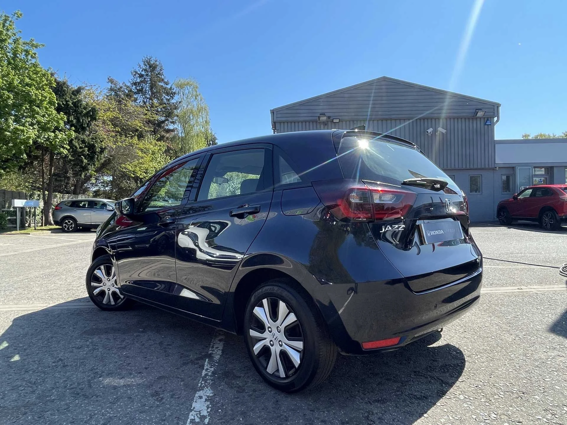 Vehicle image 3