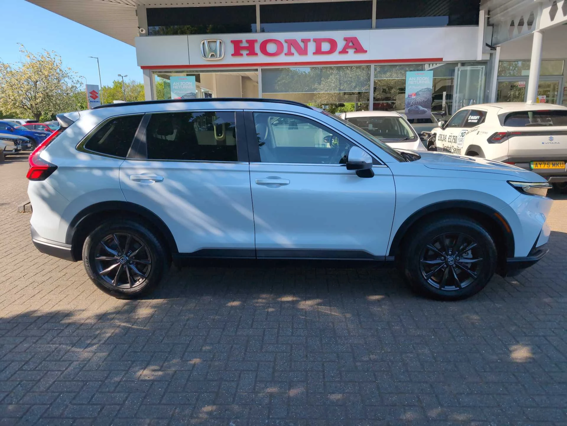 Vehicle image 5
