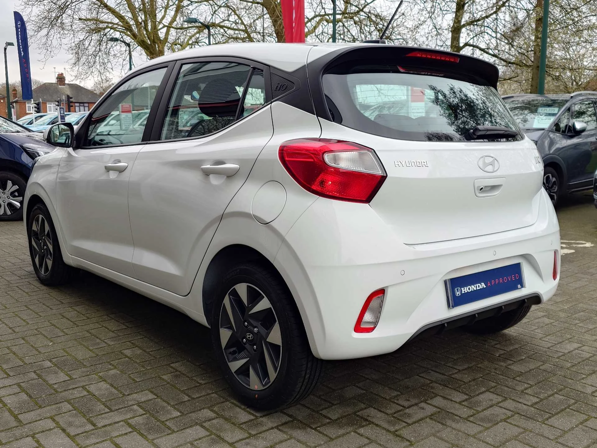 Vehicle image 3