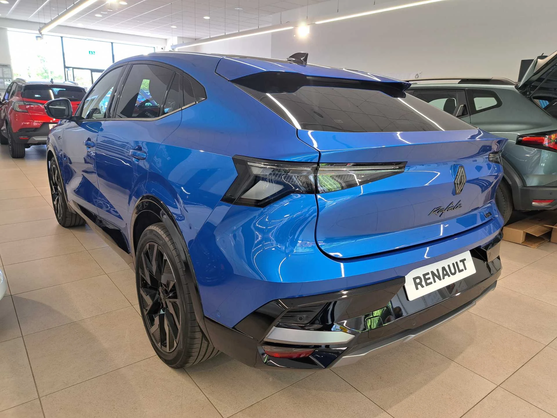 Vehicle image 4