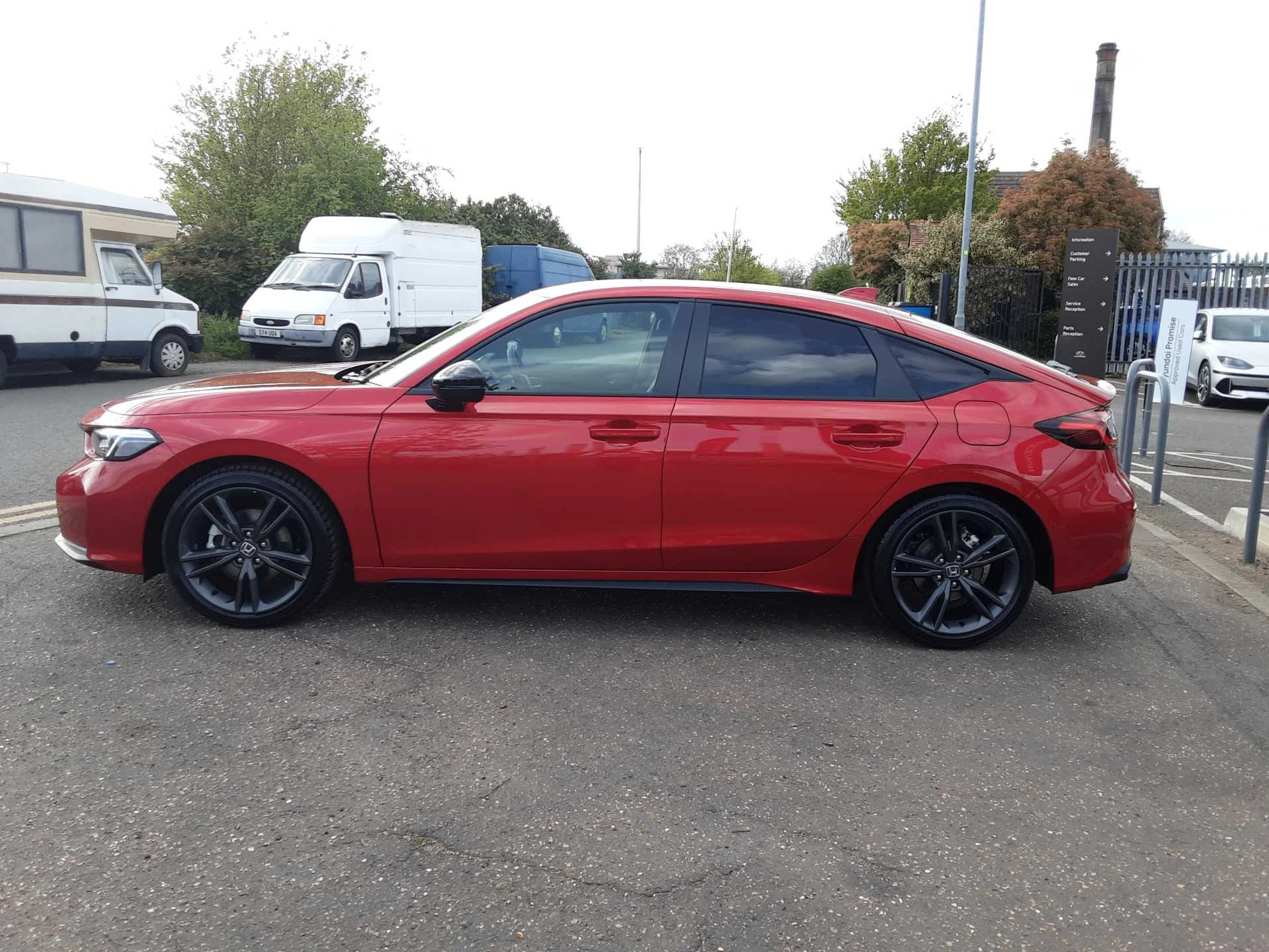 Vehicle image 7