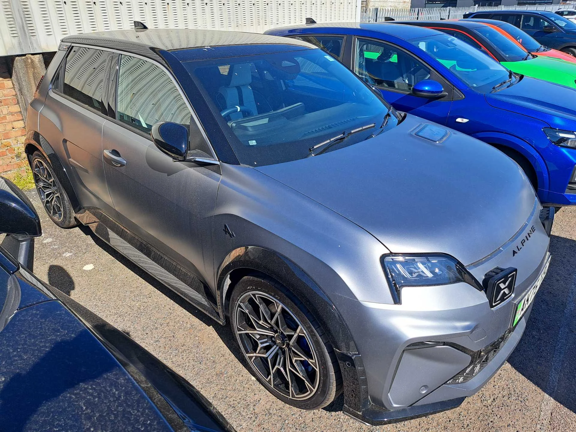 Vehicle image 3