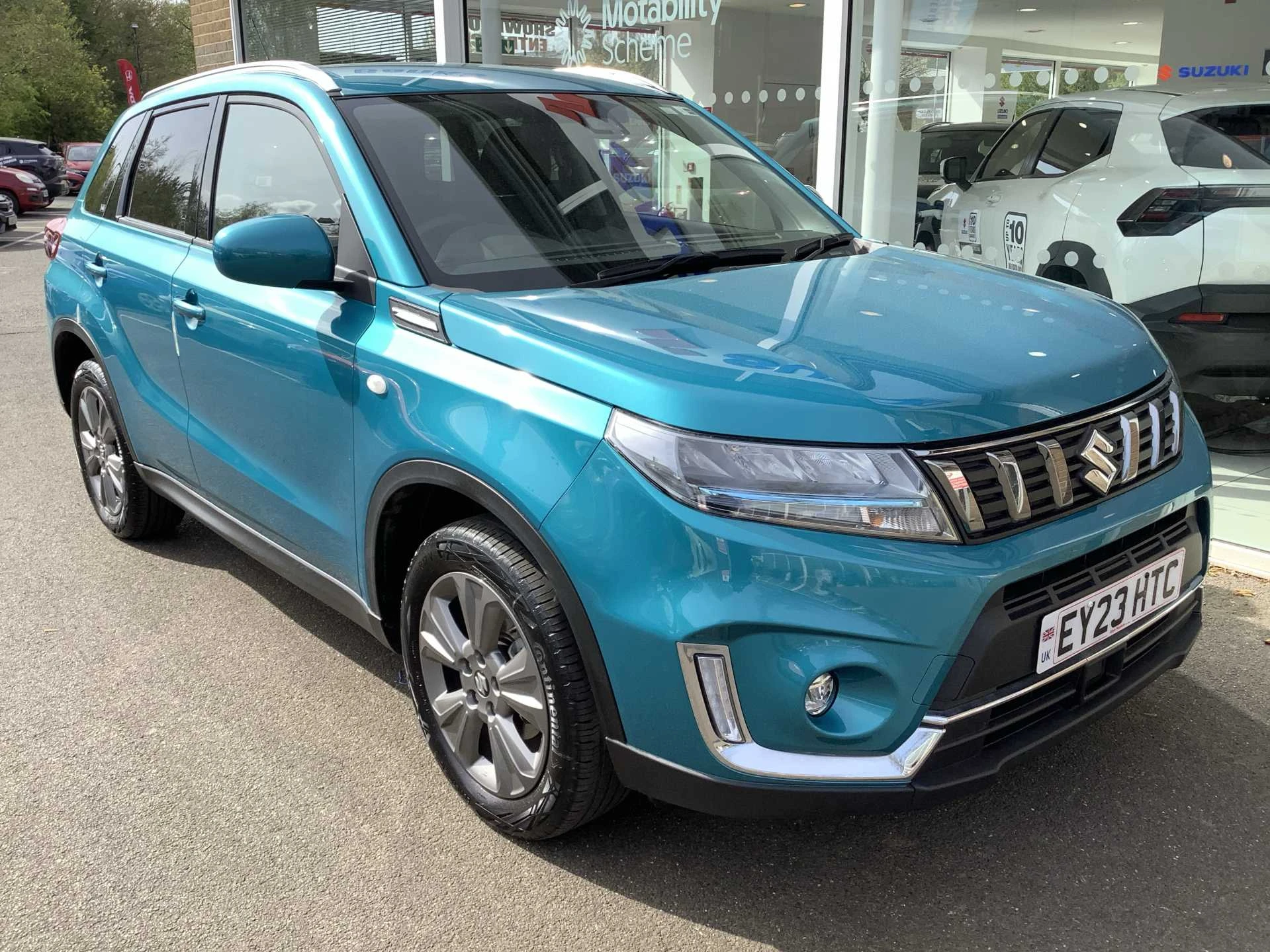 Vehicle image 4