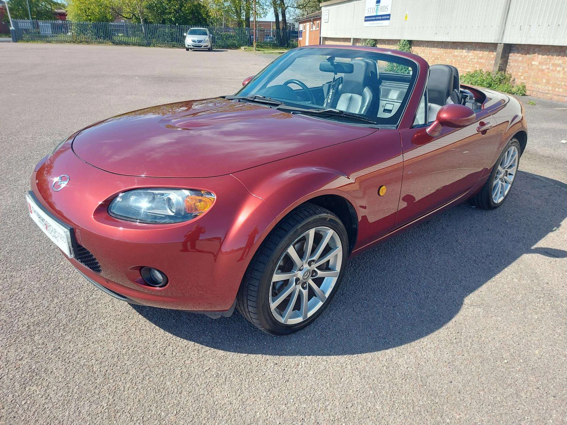 Vehicle image 4