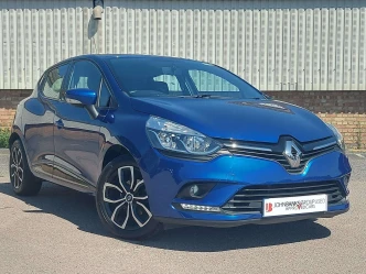 Renault Clio Listing Image