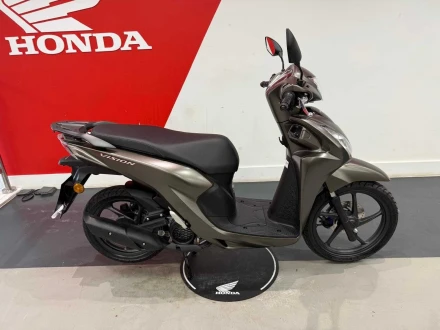 Honda Vision Listing Image