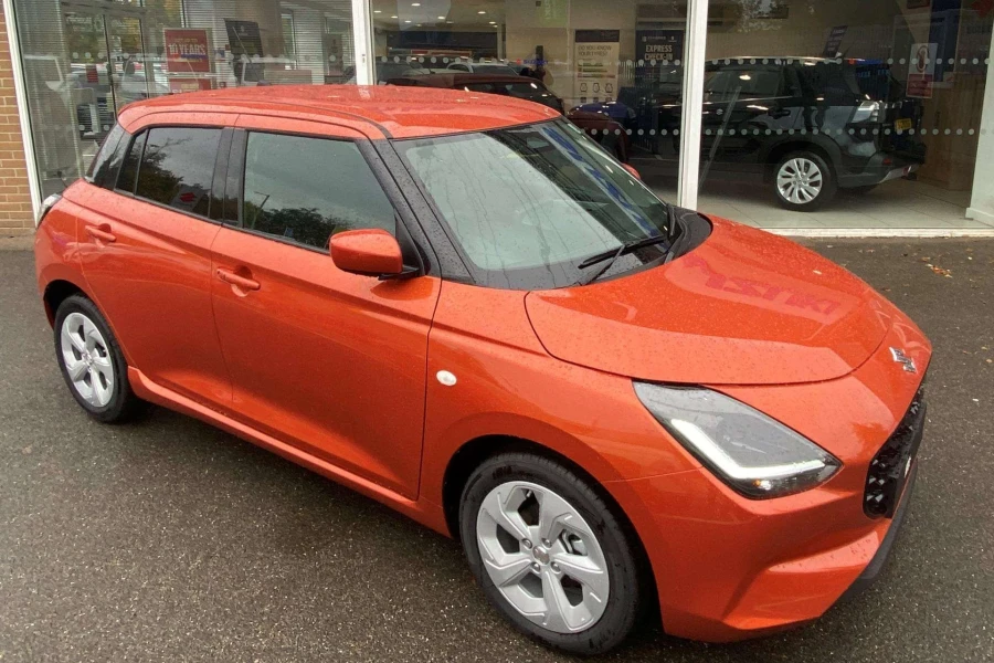 Vehicle Image - 0