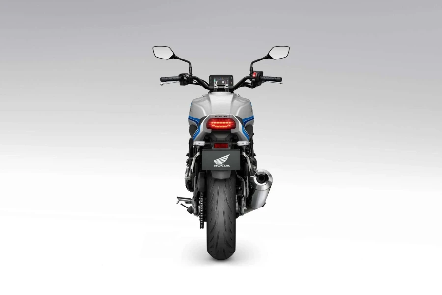 Vehicle Image - 2