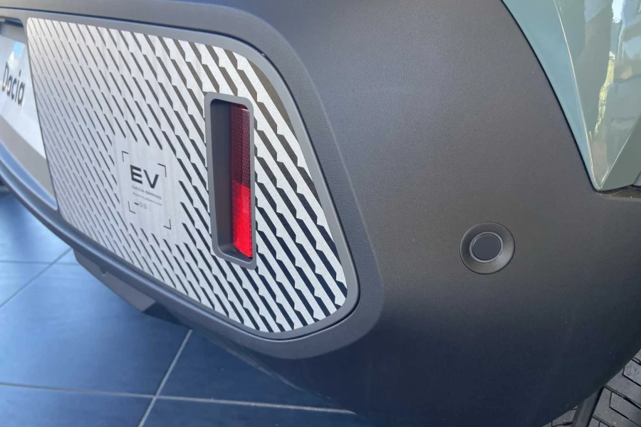 Vehicle Image - 3