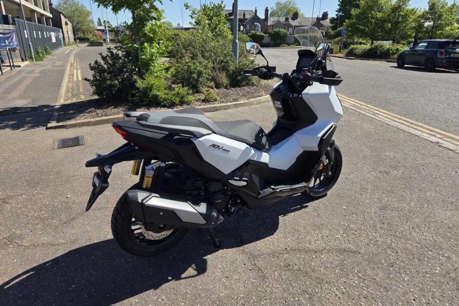 Vehicle Image - 2