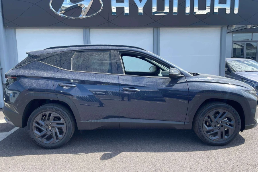 Vehicle Image - 1