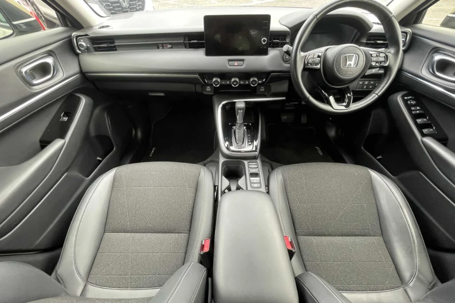 Vehicle Image - 3