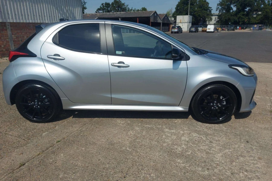 Vehicle Image - 1