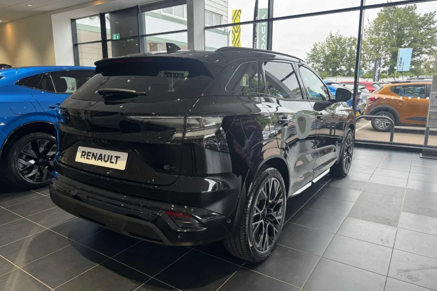 Vehicle Image - 2