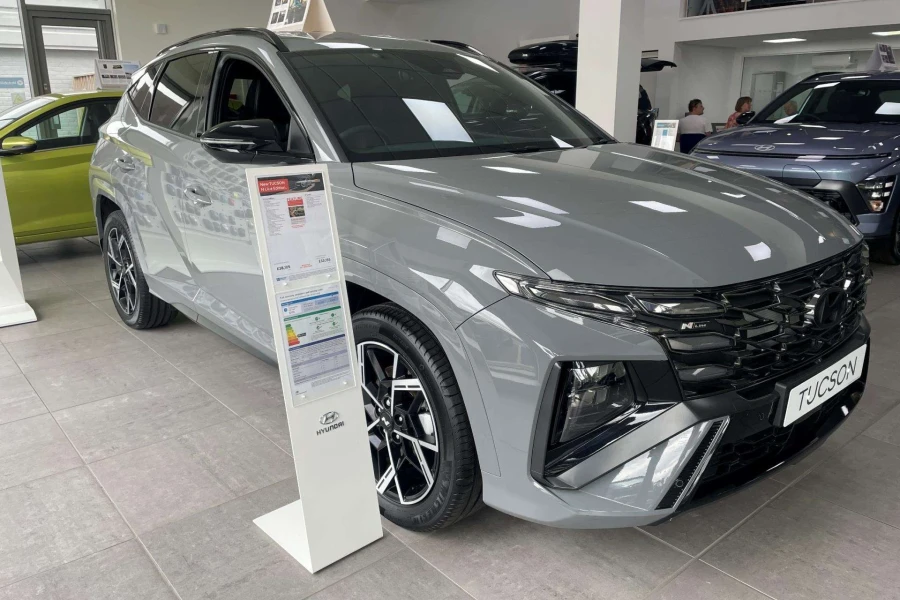 Vehicle Image - 0