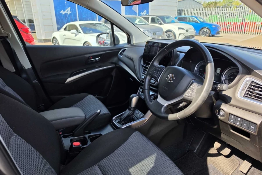 Vehicle Image - 3