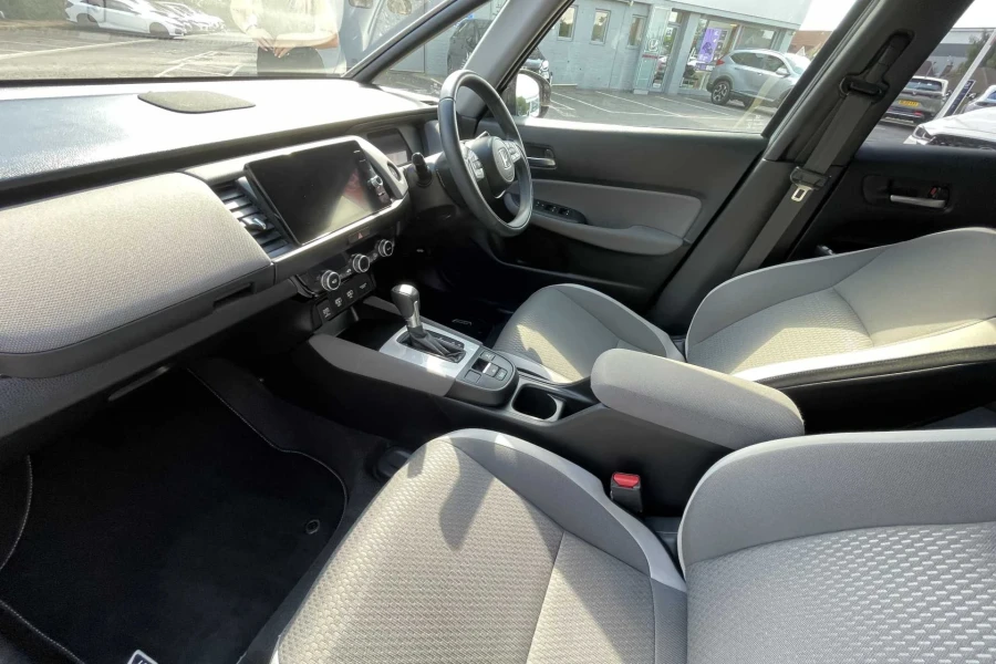 Vehicle Image - 1