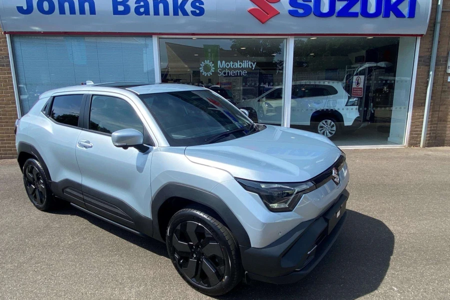 Vehicle Image - 2