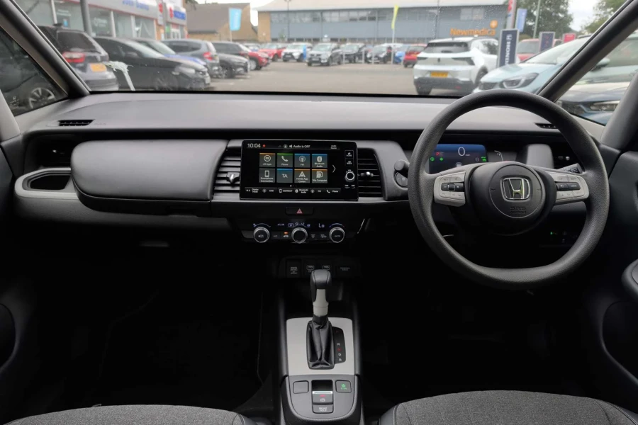 Vehicle Image - 3