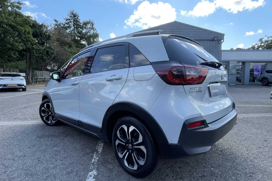 Vehicle Image - 2