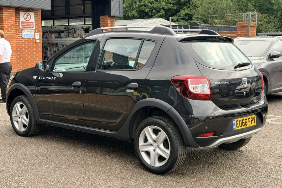 Vehicle Image - 2