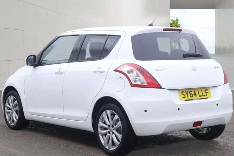 Vehicle Image - 2
