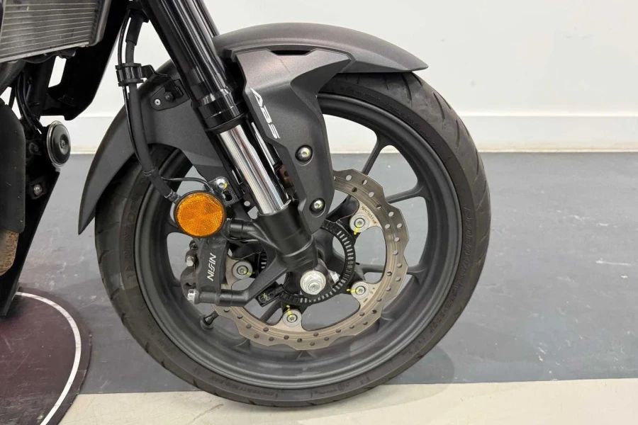 Vehicle Image - 3