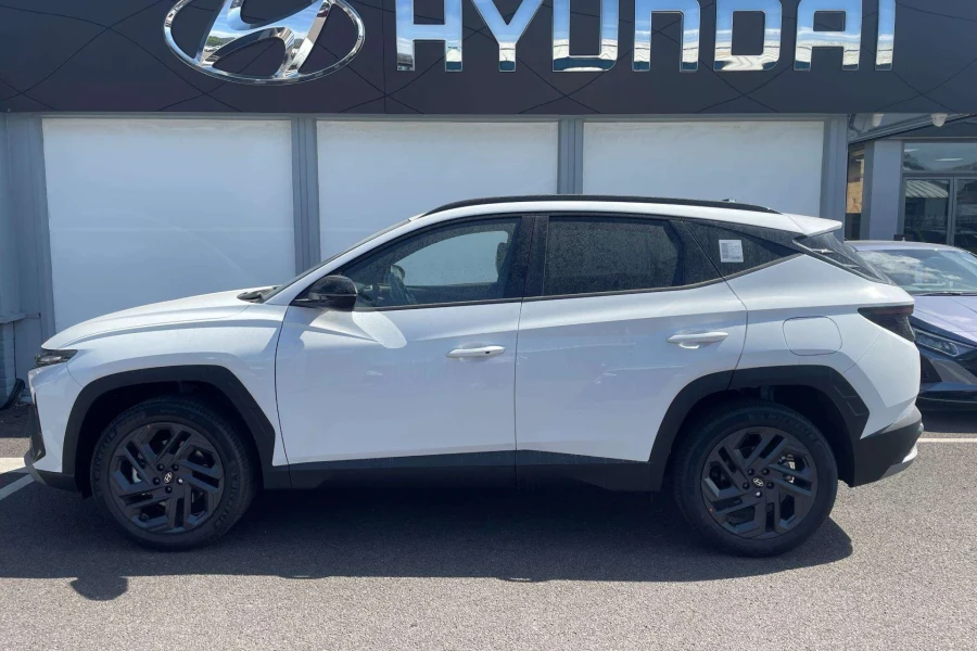 Vehicle Image - 2
