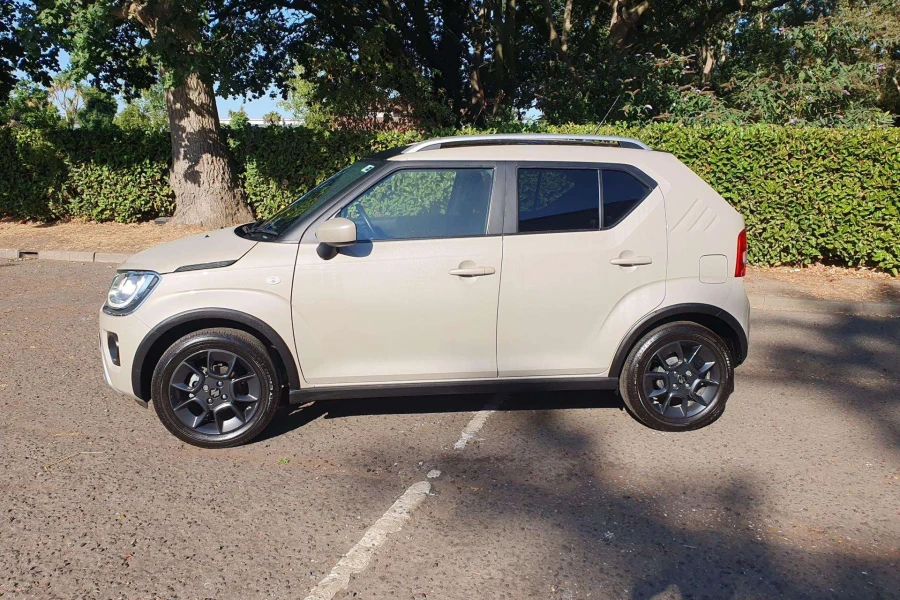 Vehicle Image - 3