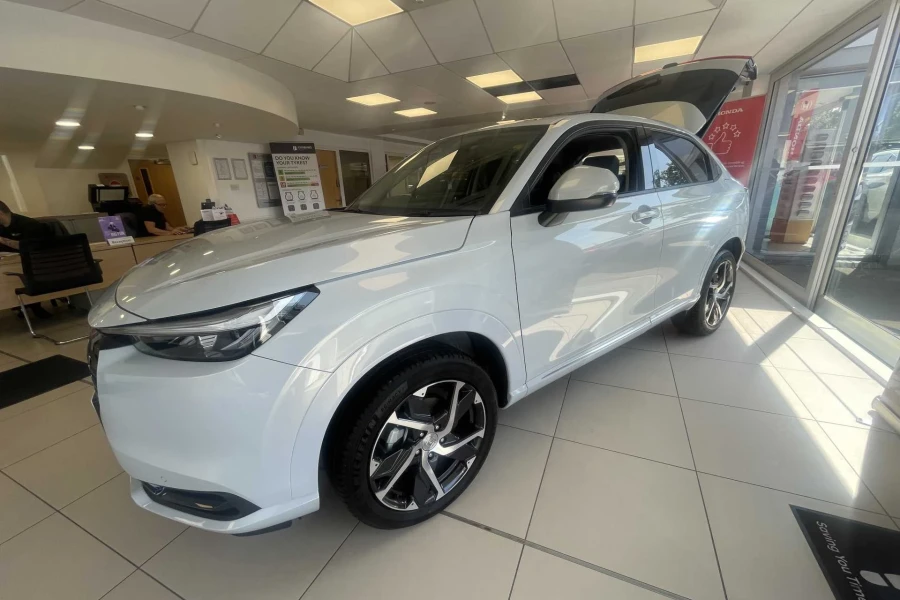 Vehicle Image - 2